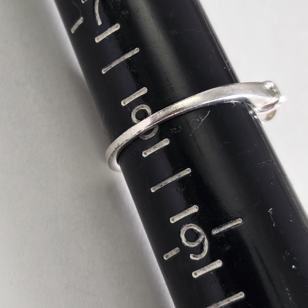 Elegant Sterling Silver 925 Citrine Ring - Picture 2 of 6